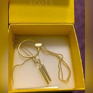 ❤️ALMOST NEW-BEAUTIFUL KENDRA SCOTT,            MUTED GOLD NECKLACE. 💜💁🏻‍♀️💜